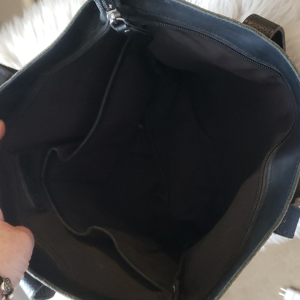 KIKO Black Hildago Leather Tote - Picture 7 of 14